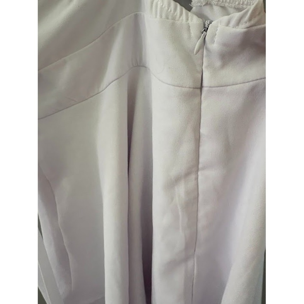 Women's White Size XL Mini Party Dress Tiered Skirt, Tie Sash, Criss Cross Top - Picture 5 of 7